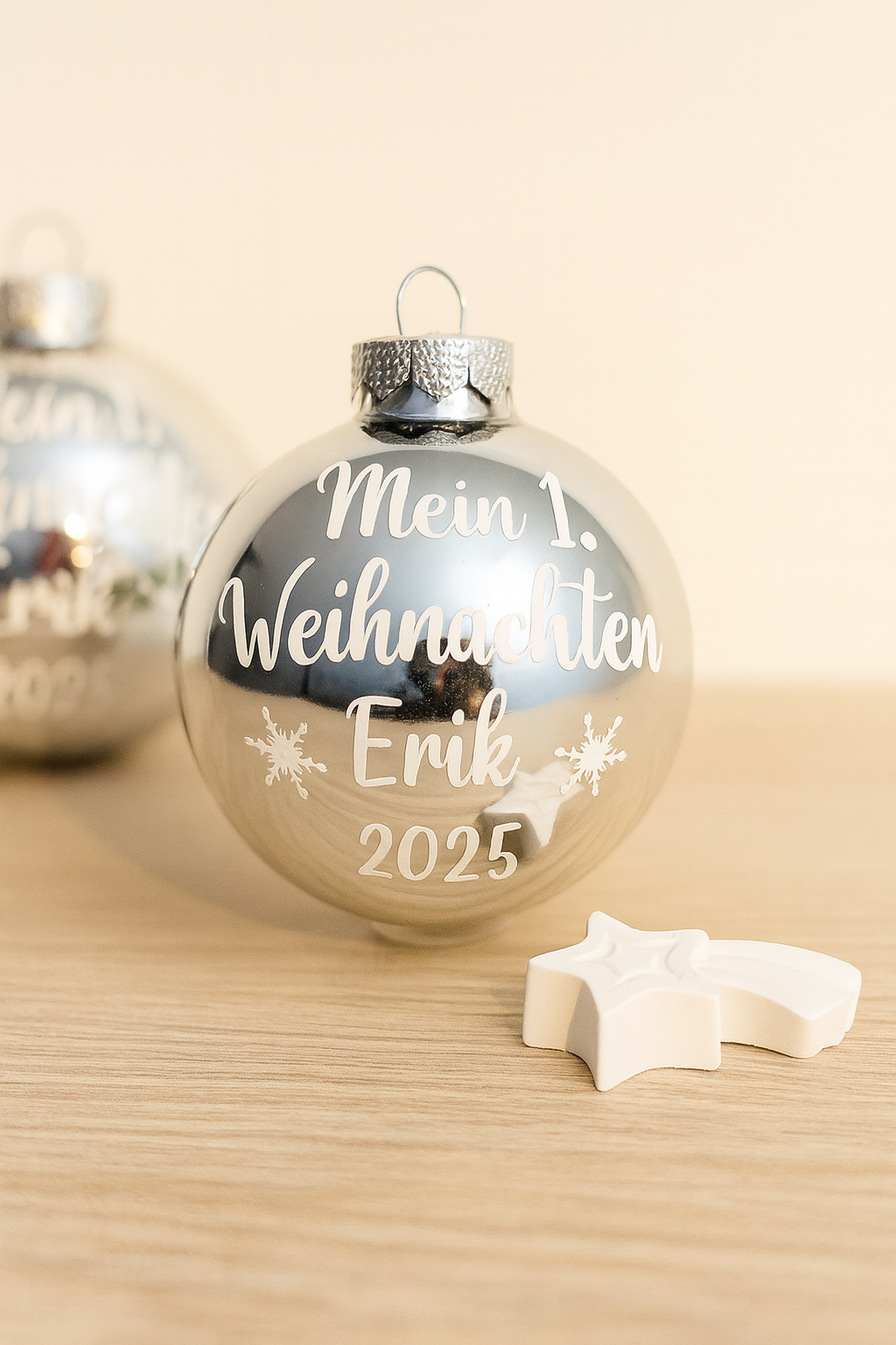 Personalisierte Weihnachtskugel "mein 1. Weihnachten" & Name aus Glas – Bild 4